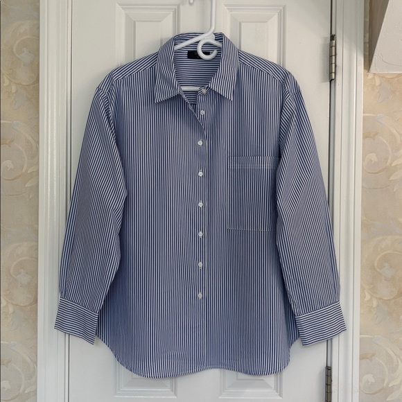 Tahari Blue and White Striped Menswear Cotton Blend Oversize Shirt. EUC - Picture 1 of 8